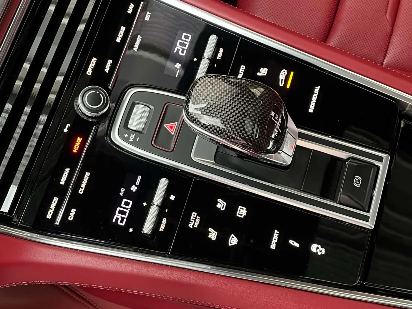 Porsche Panamera 2023 — Photo 19/20