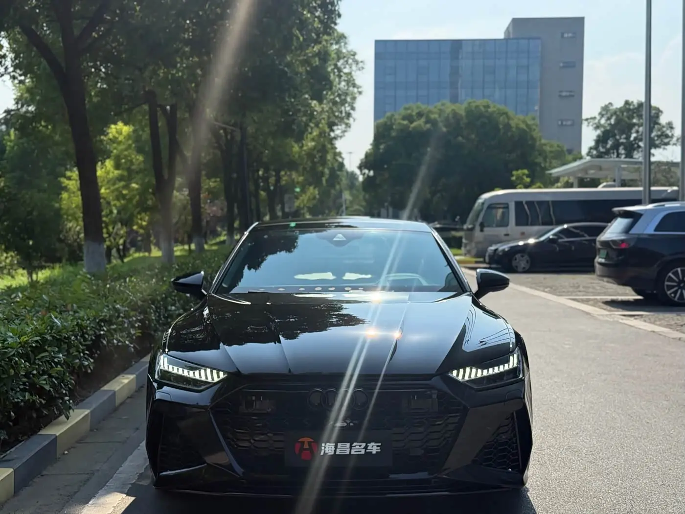 Audi A7 2021 — Photo 2/10