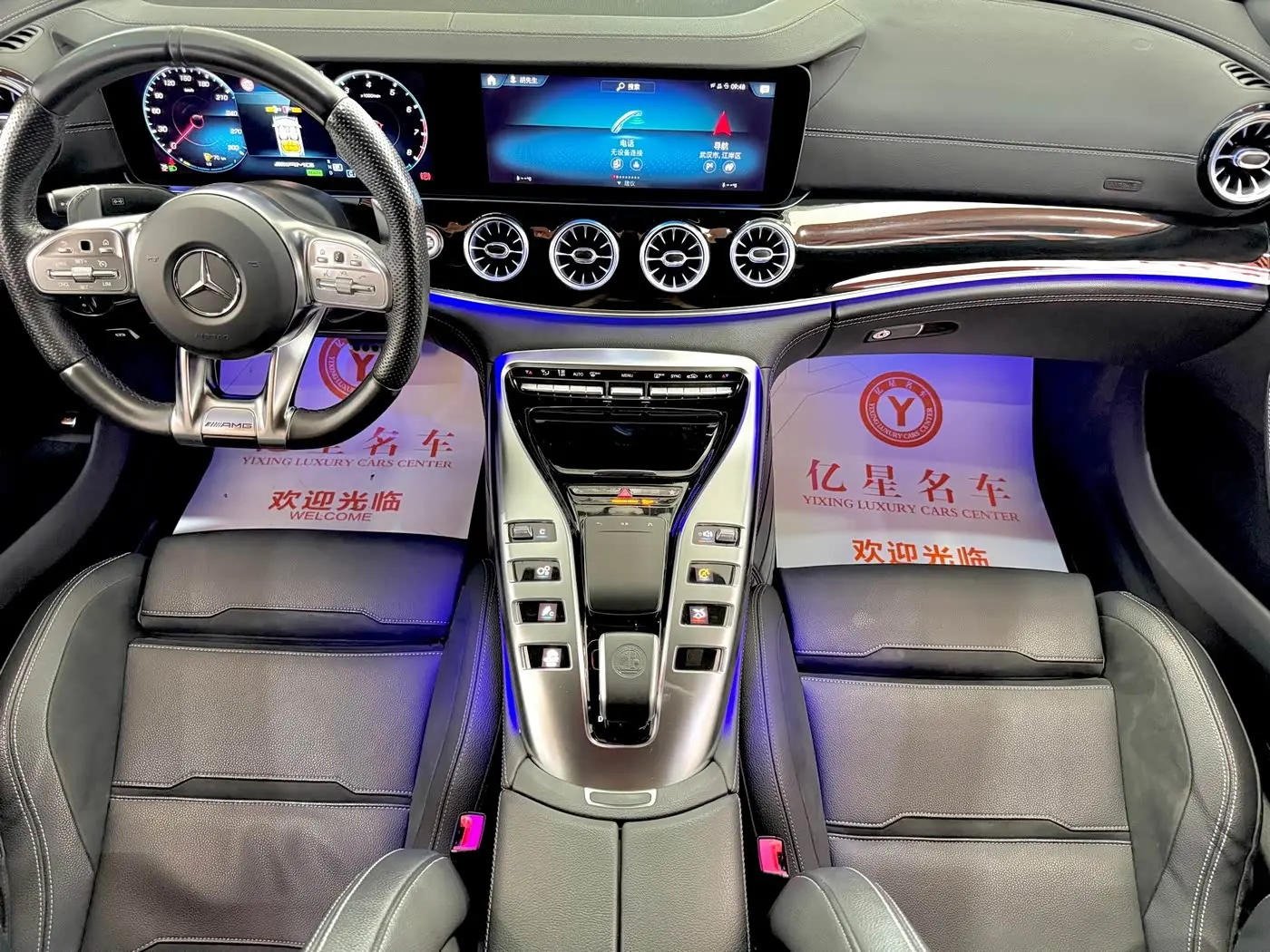 Mercedes-Benz AMG GT 2021 — Фото 11/19