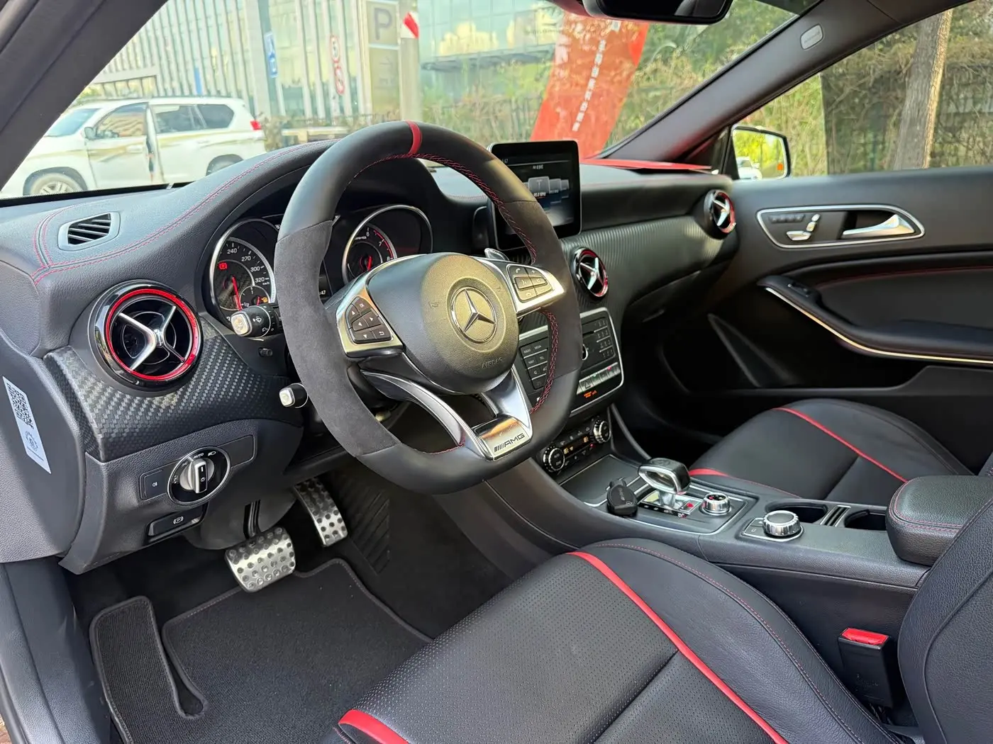 Mercedes-Benz A-Class AMG 2018 — Фото 11/20