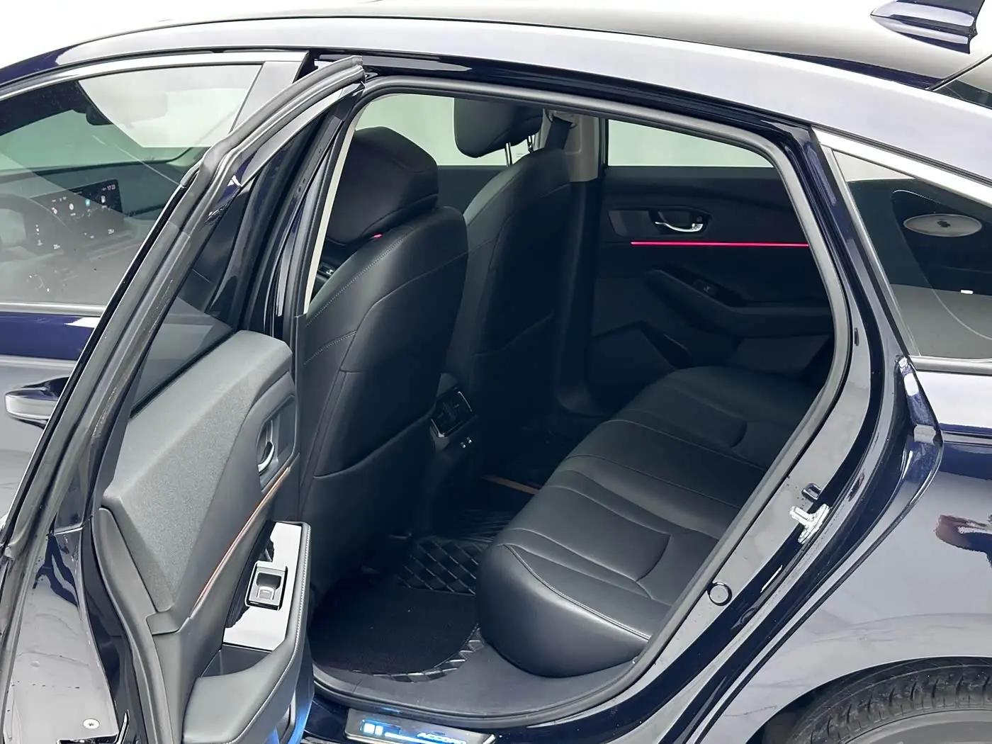 Honda Accord 2024 — Photo 9/15