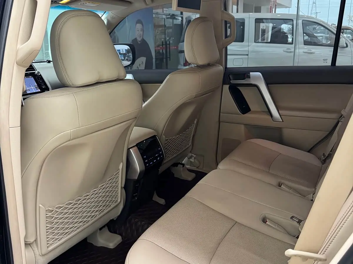 Toyota Prado 2018 — Şəkil 12/15