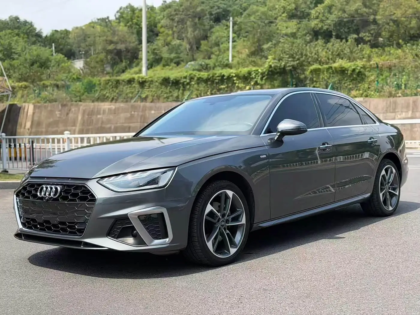 Audi A4L, 2022