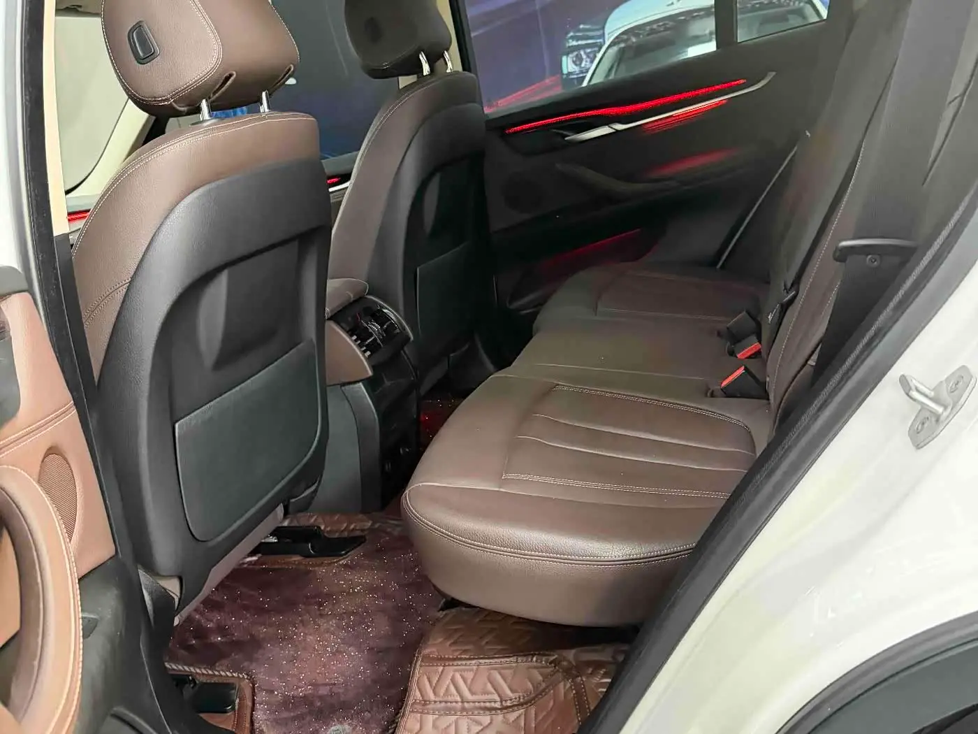 BMW X5 2015 — Фото 8/12