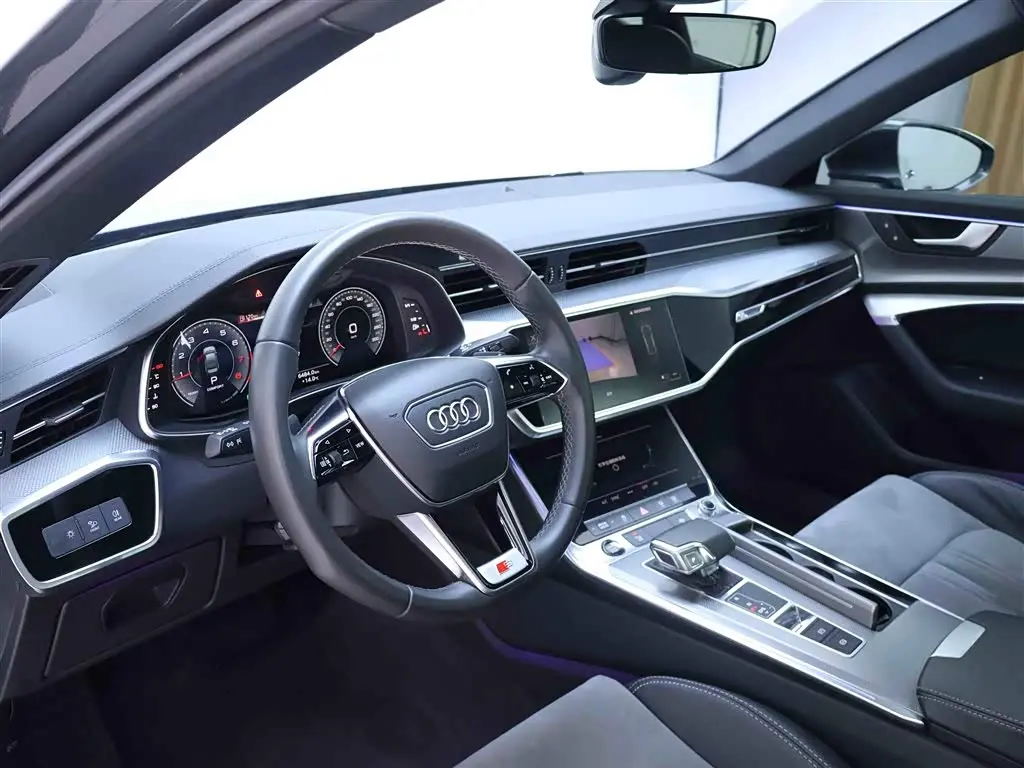 Audi A6L 2021 — Фото 11/20