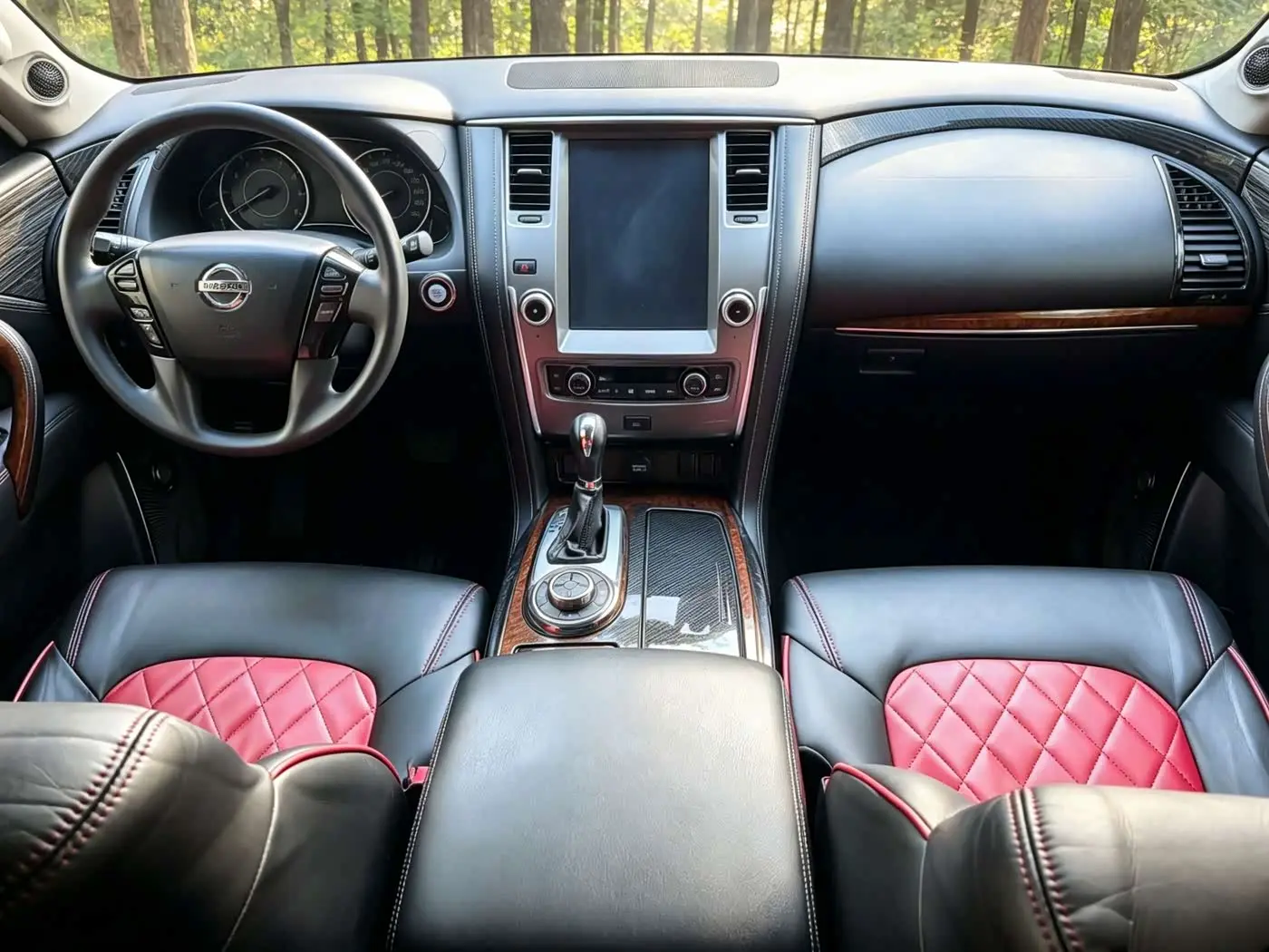Nissan Patrol 2018 — Photo 13/20