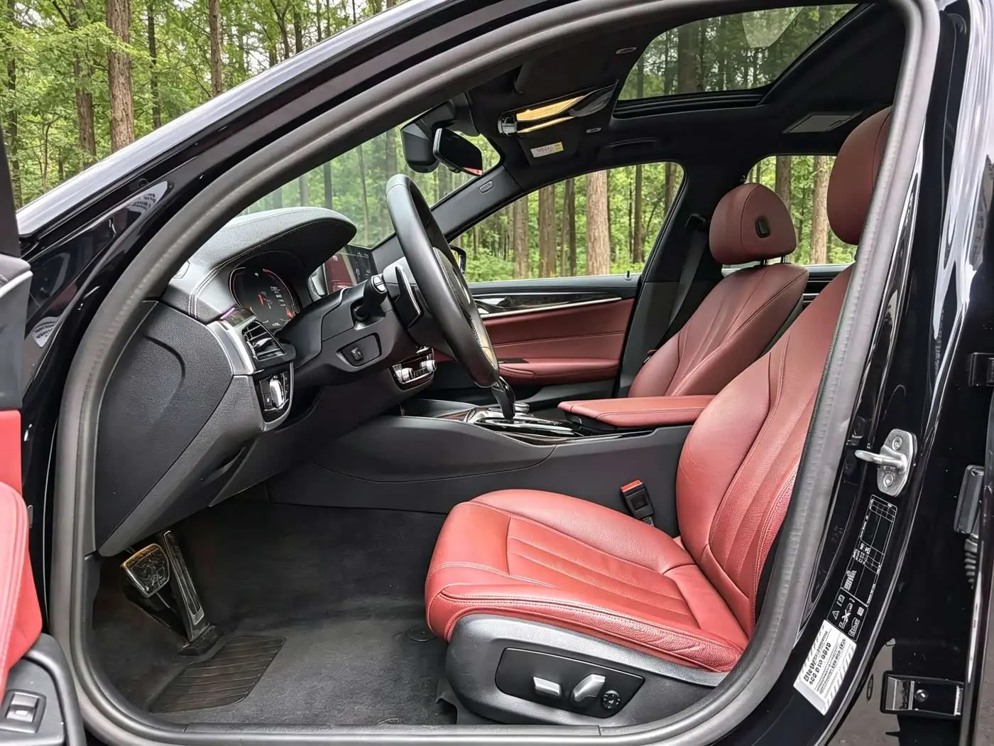 BMW 5 Series 2020 — Şəkil 9/20