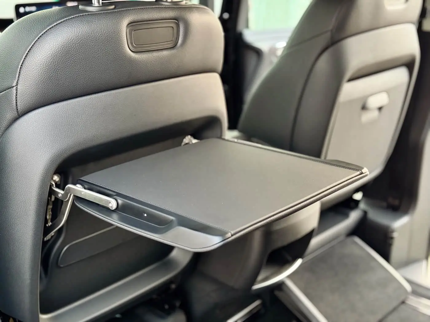 Mercedes-Benz V-Class 2020 — Şəkil 18/18
