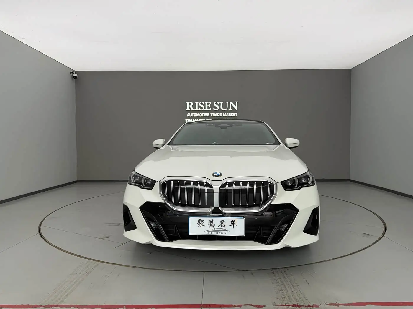 BMW 5 Series 2024 — Şəkil 2/14