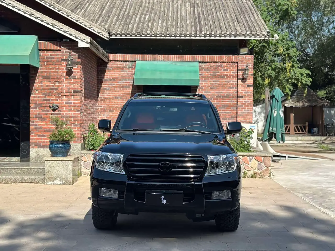 Toyota Land Cruiser 2011 — Photo 2/20