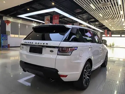 Land Rover Range Rover Sport 2018 — Photo 11/12