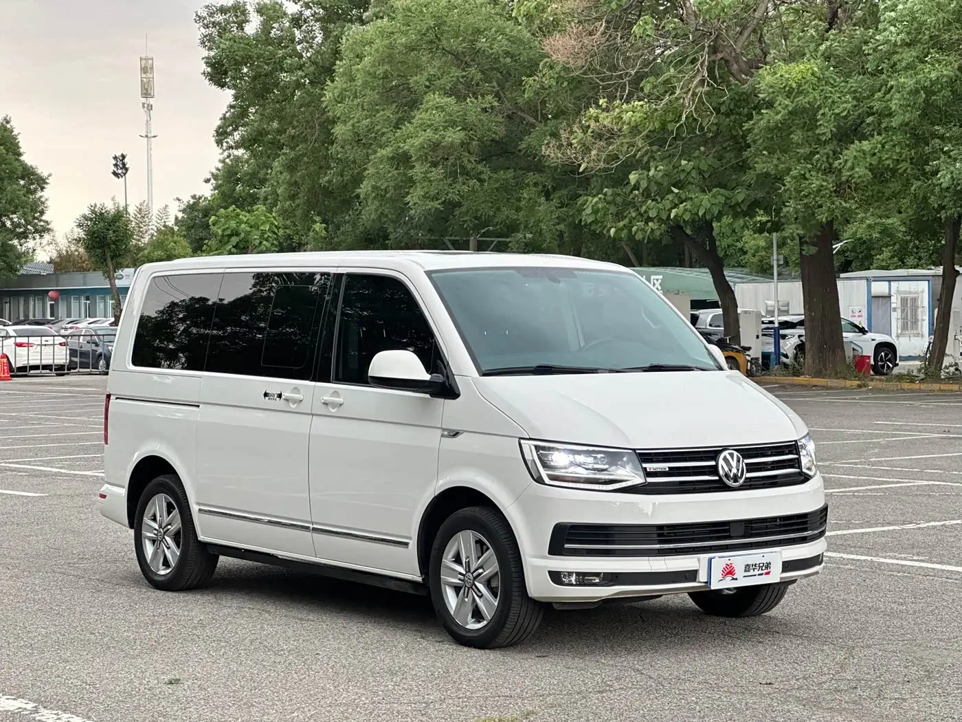 Volkswagen Multivan 2017 — Şəkil 5/20