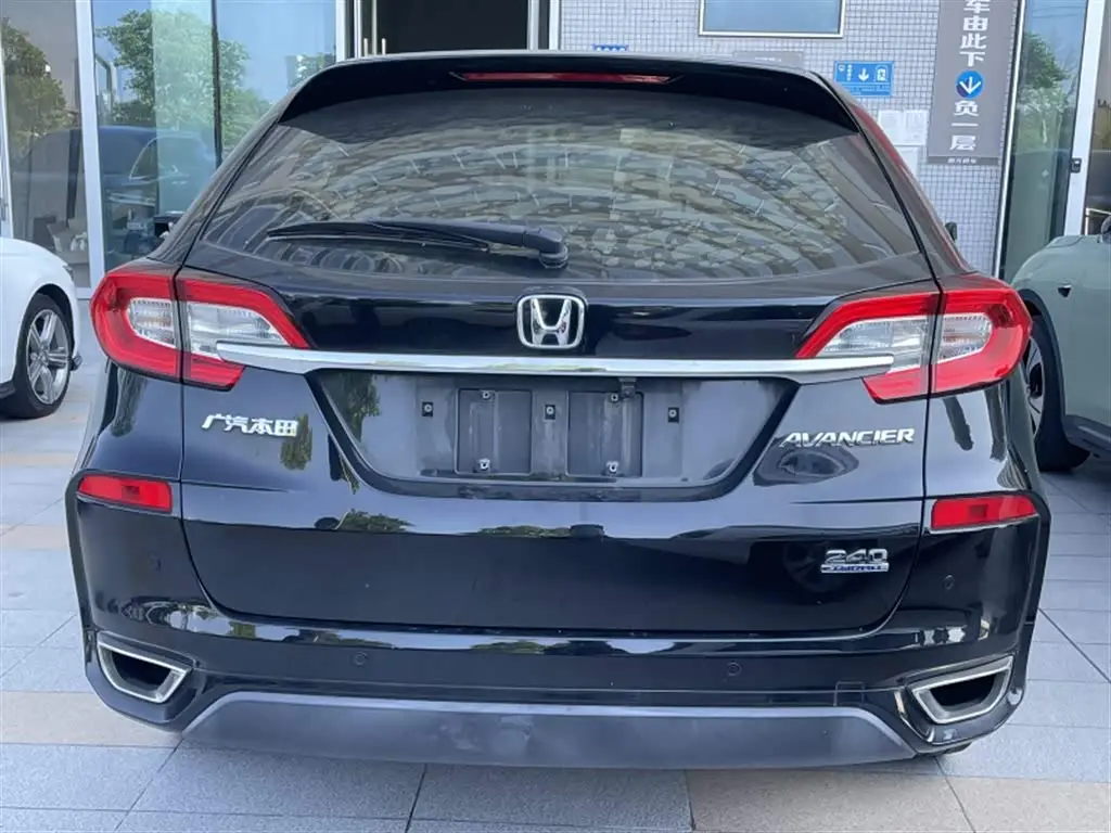 Honda Avancier 2019 — Фото 9/12