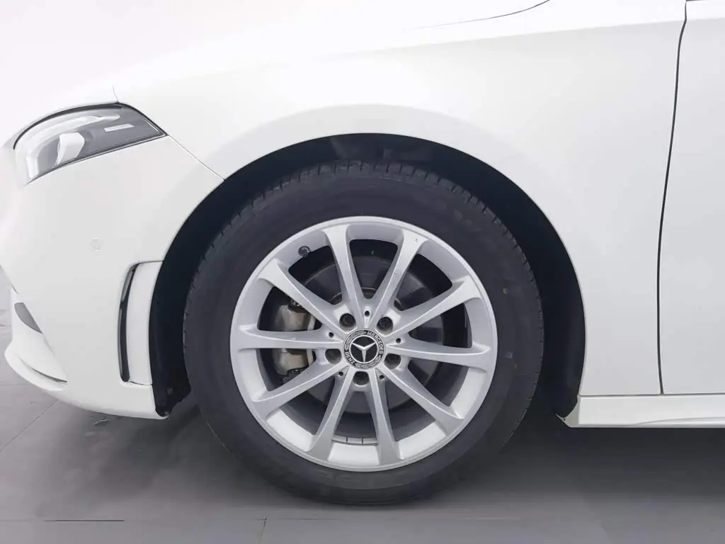 Mercedes-Benz A-Class 2020 — Фото 17/20
