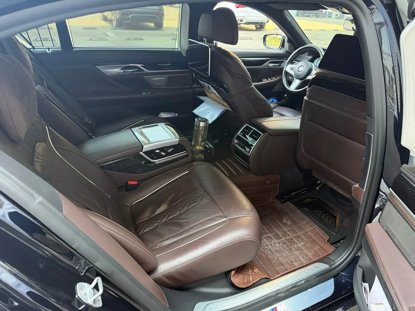 BMW 7 Series 2018 — Photo 4/9