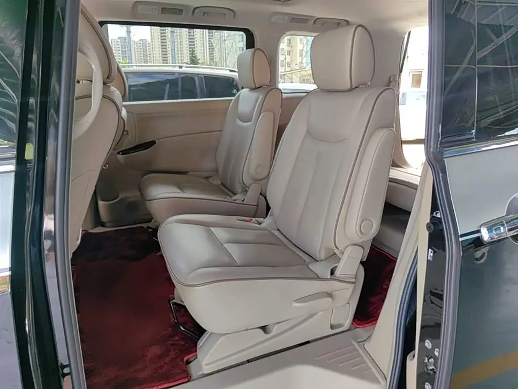 Nissan Quest 2017 — Фото 17/20