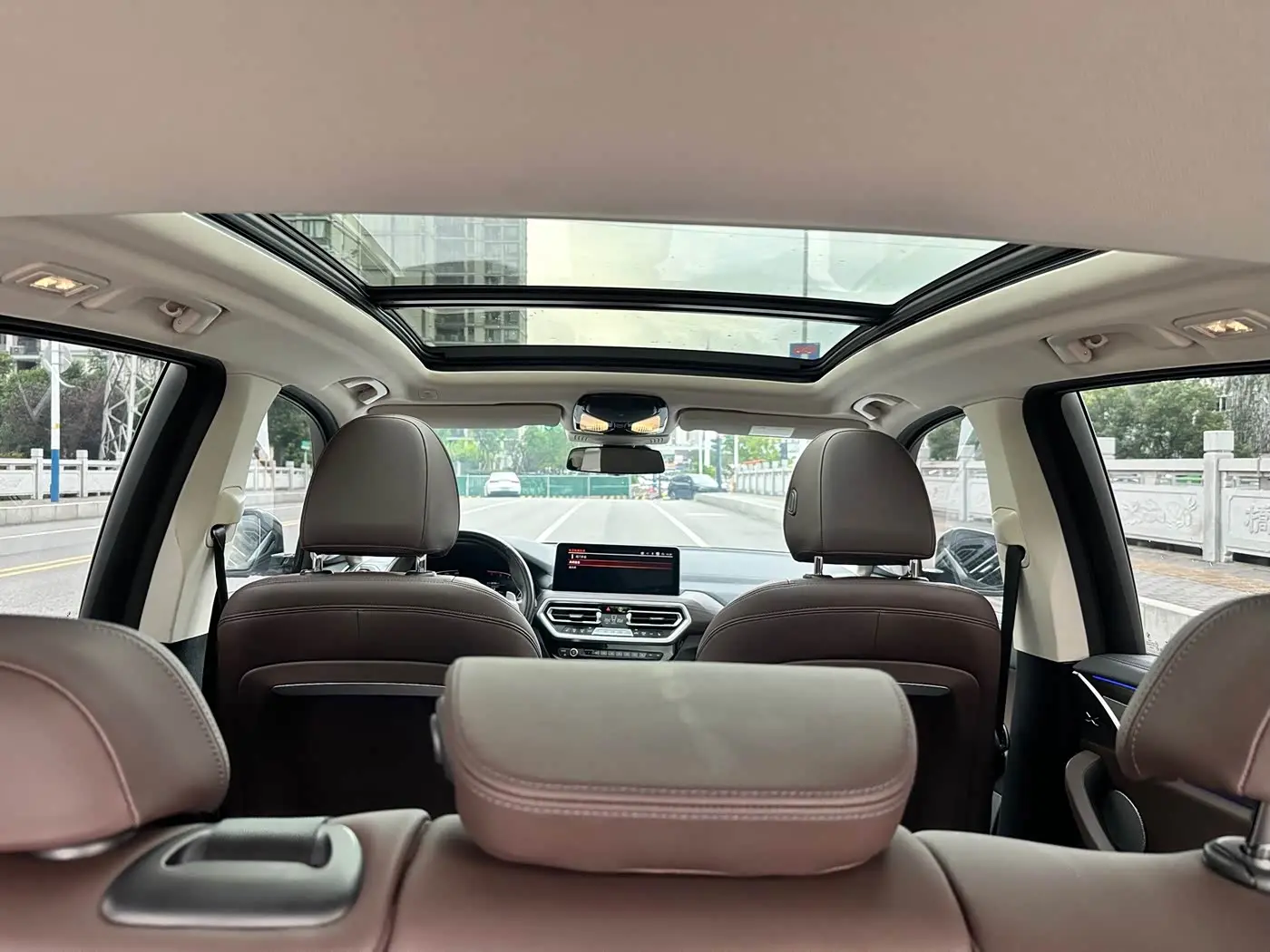 BMW X3 2022 — Photo 9/11
