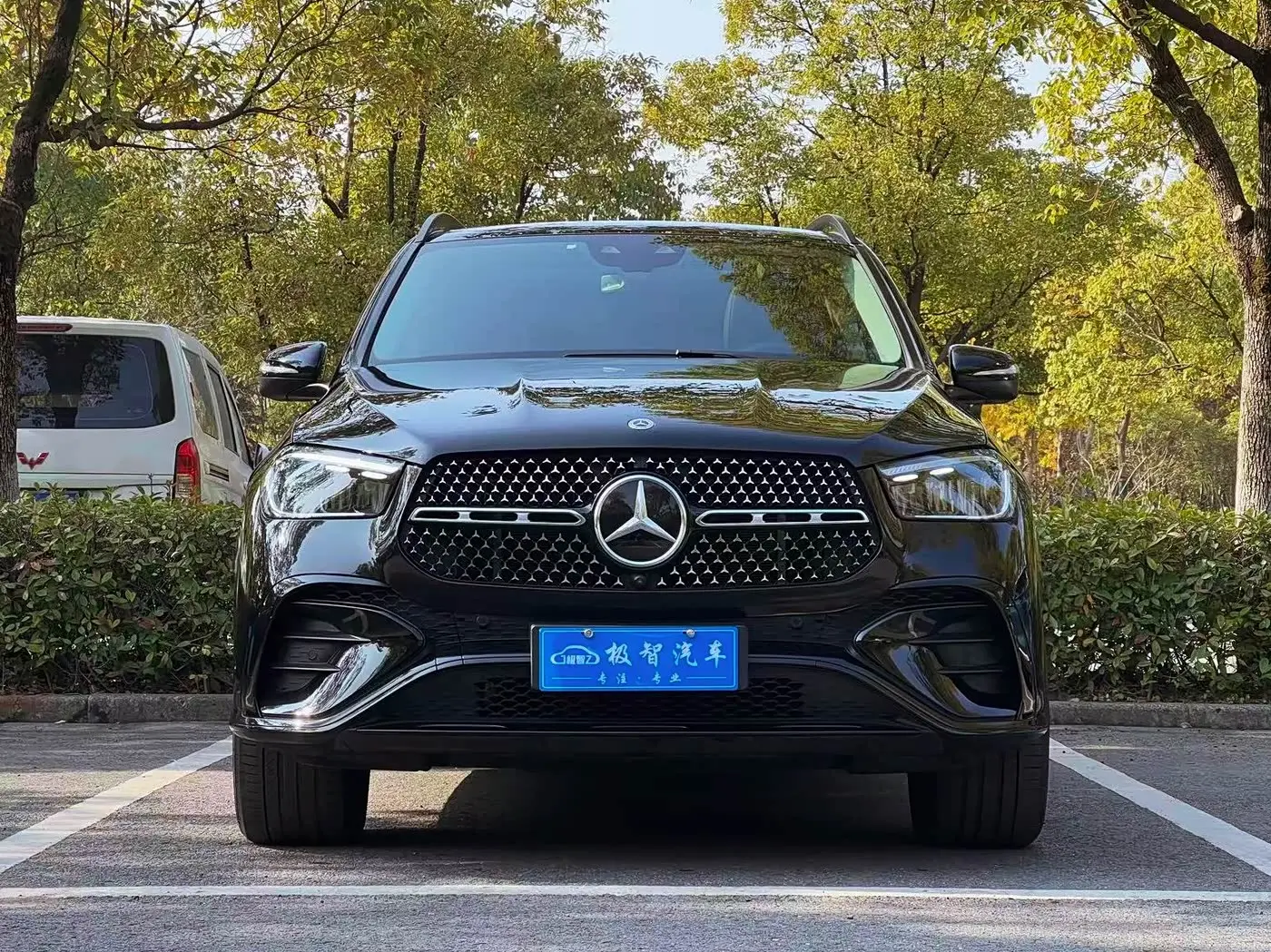 Mercedes-Benz GLE 2025 — Photo 2/15