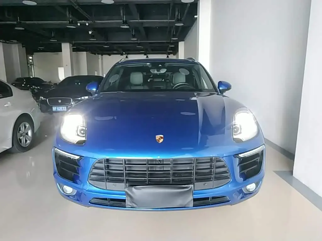 Porsche Macan 2018 — ფოტო 3/20