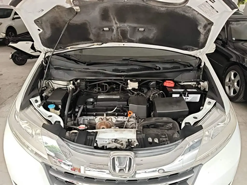 Honda Odyssey 2017 — Şəkil 20/20