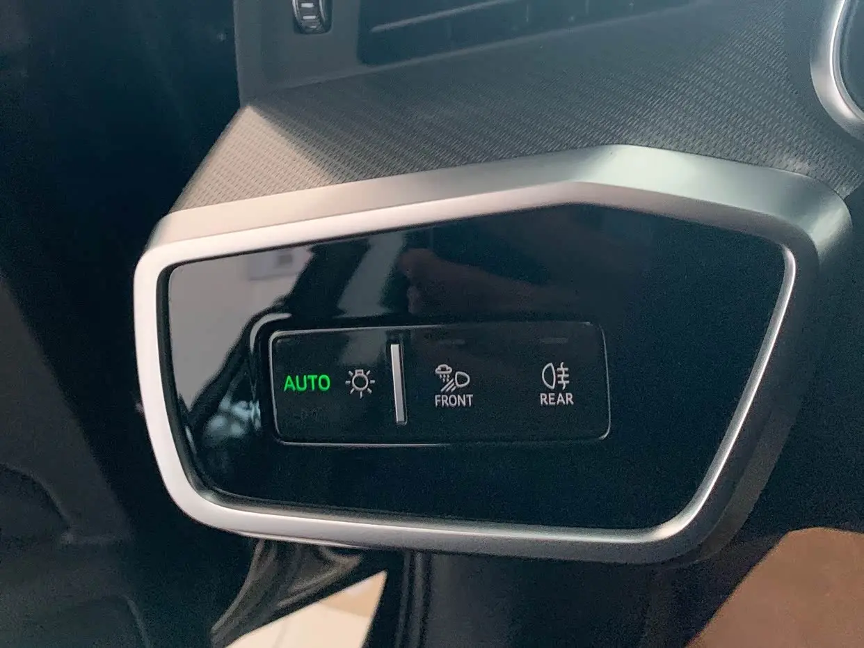 Audi A6L 2023 — Photo 16/20