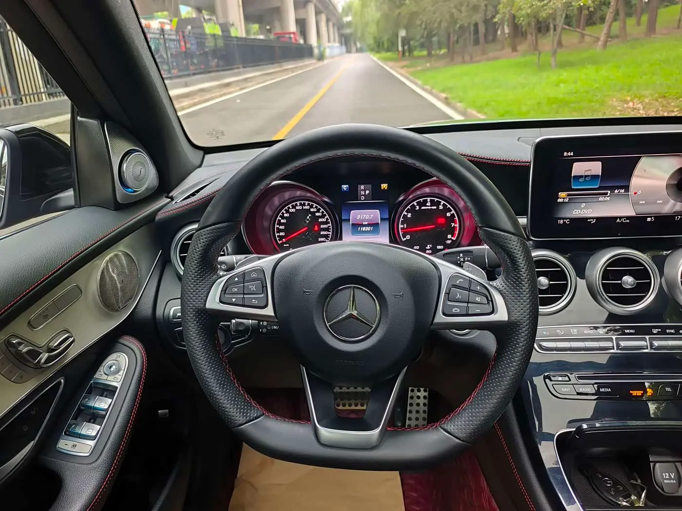 Mercedes-Benz GLC AMG 2018 — Photo 7/14