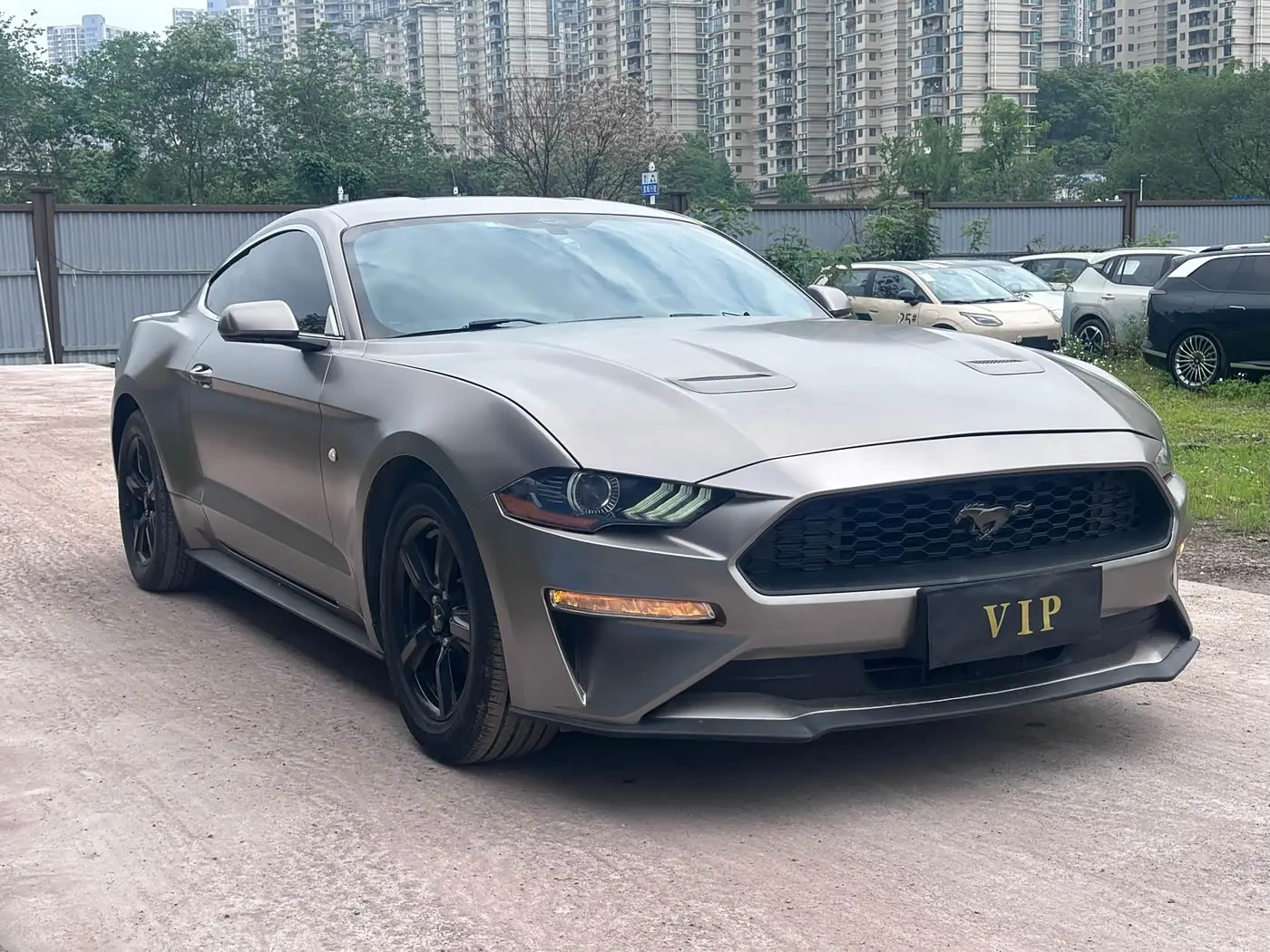 Ford Mustang 2018 — Photo 1/11