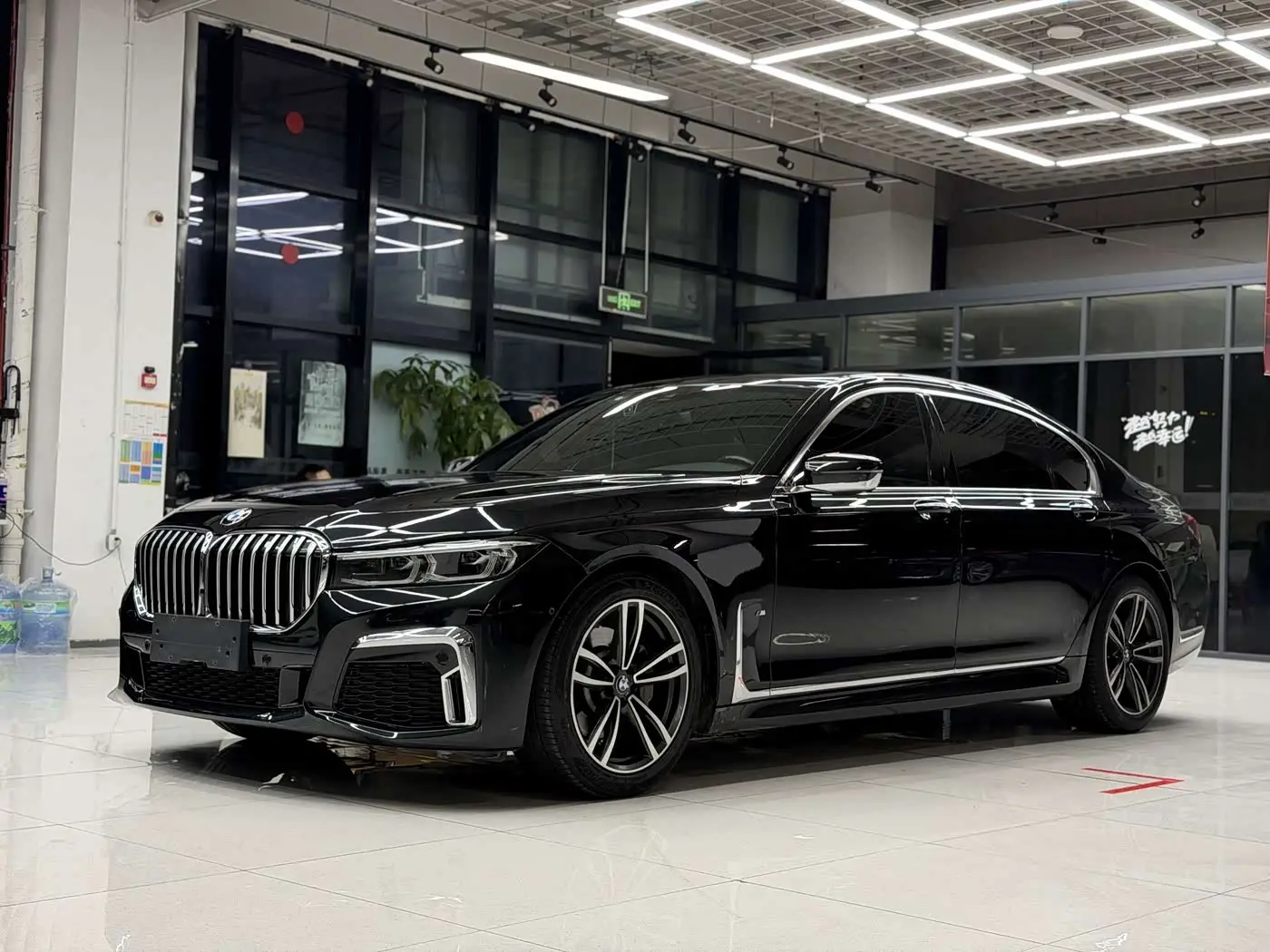 BMW 7 Series 2022 — Şəkil 1/14