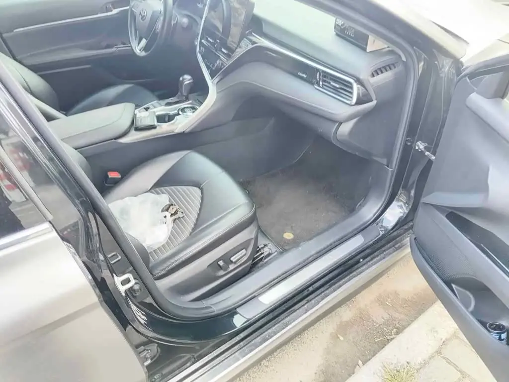 Toyota Camry 2023 — Şəkil 13/13