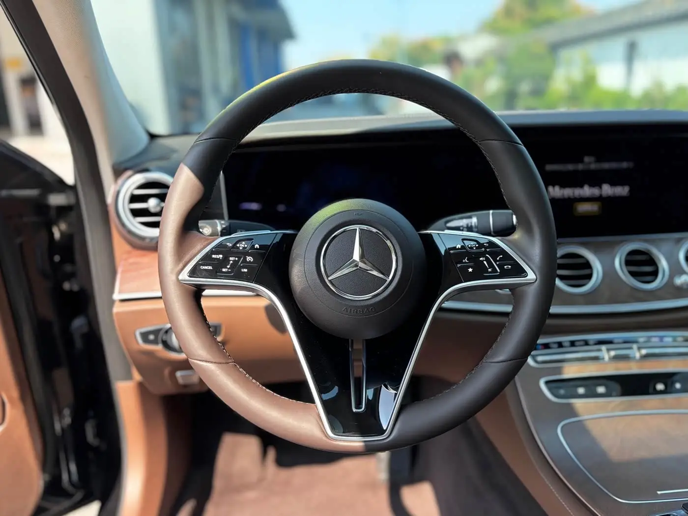 Mercedes-Benz E-Class 2023 — Şəkil 15/20