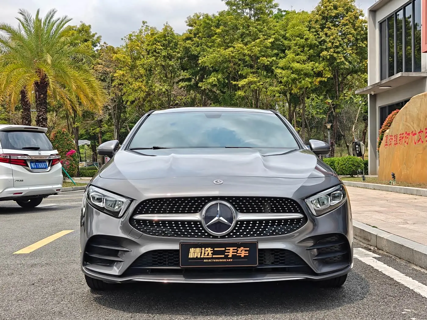 Mercedes-Benz A-Class 2022 — Фото 2/18