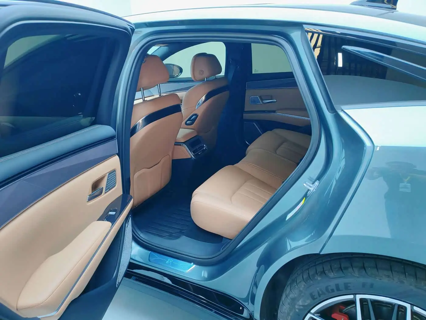 BYD Han L 2025 — Şəkil 7/16
