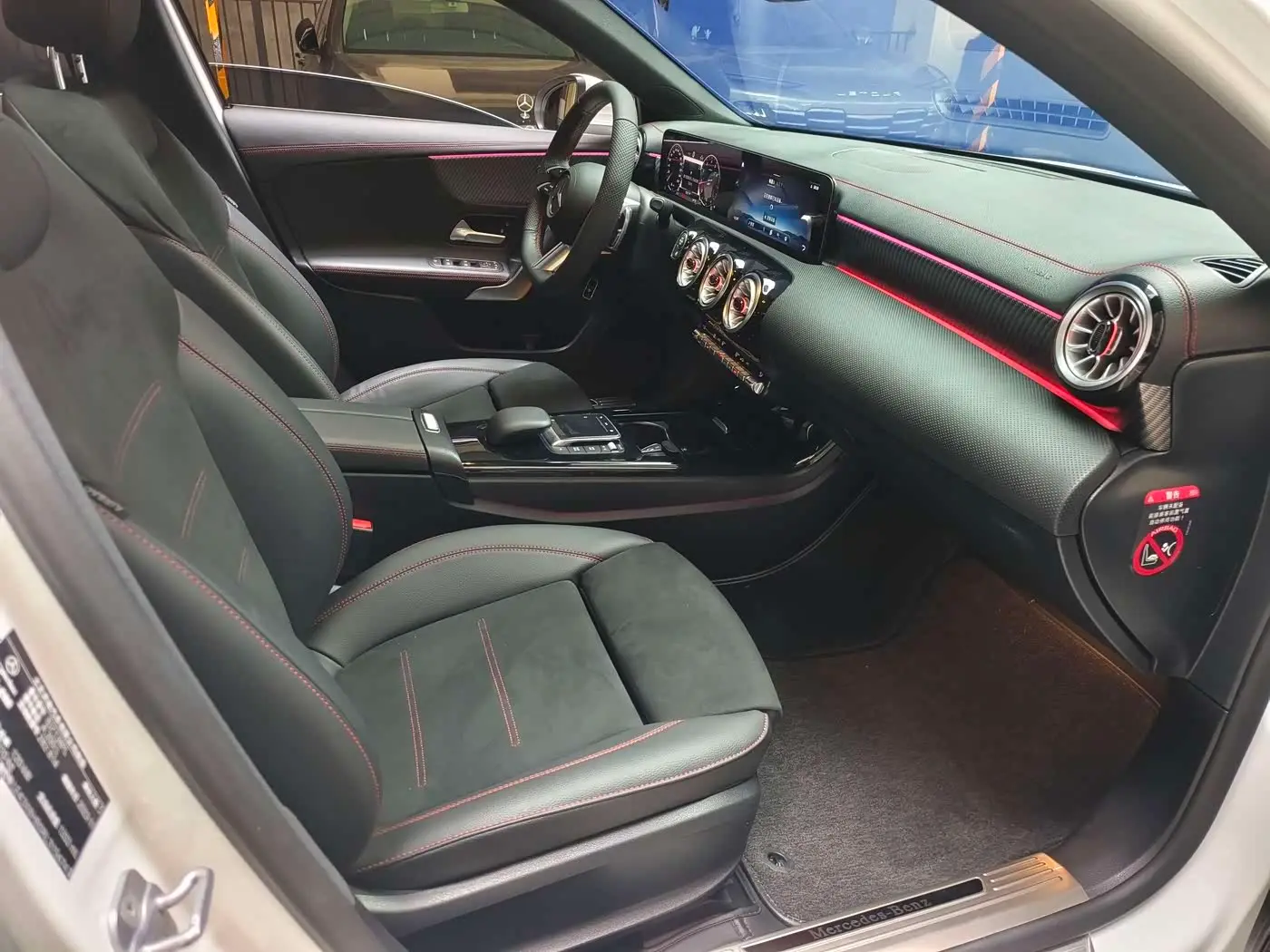 Mercedes-Benz A-Class 2024 — Фото 12/18