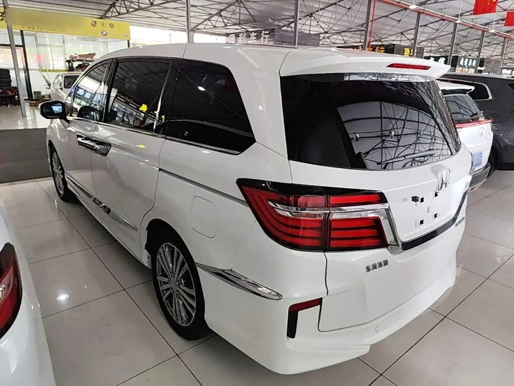 Honda Elysion 2017 — Şəkil 5/20