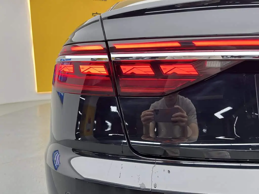 Audi A8 2024 — Photo 7/20