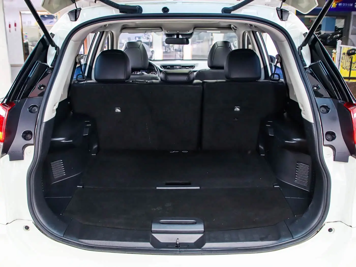 Nissan X-Trail 2022 — Şəkil 15/20