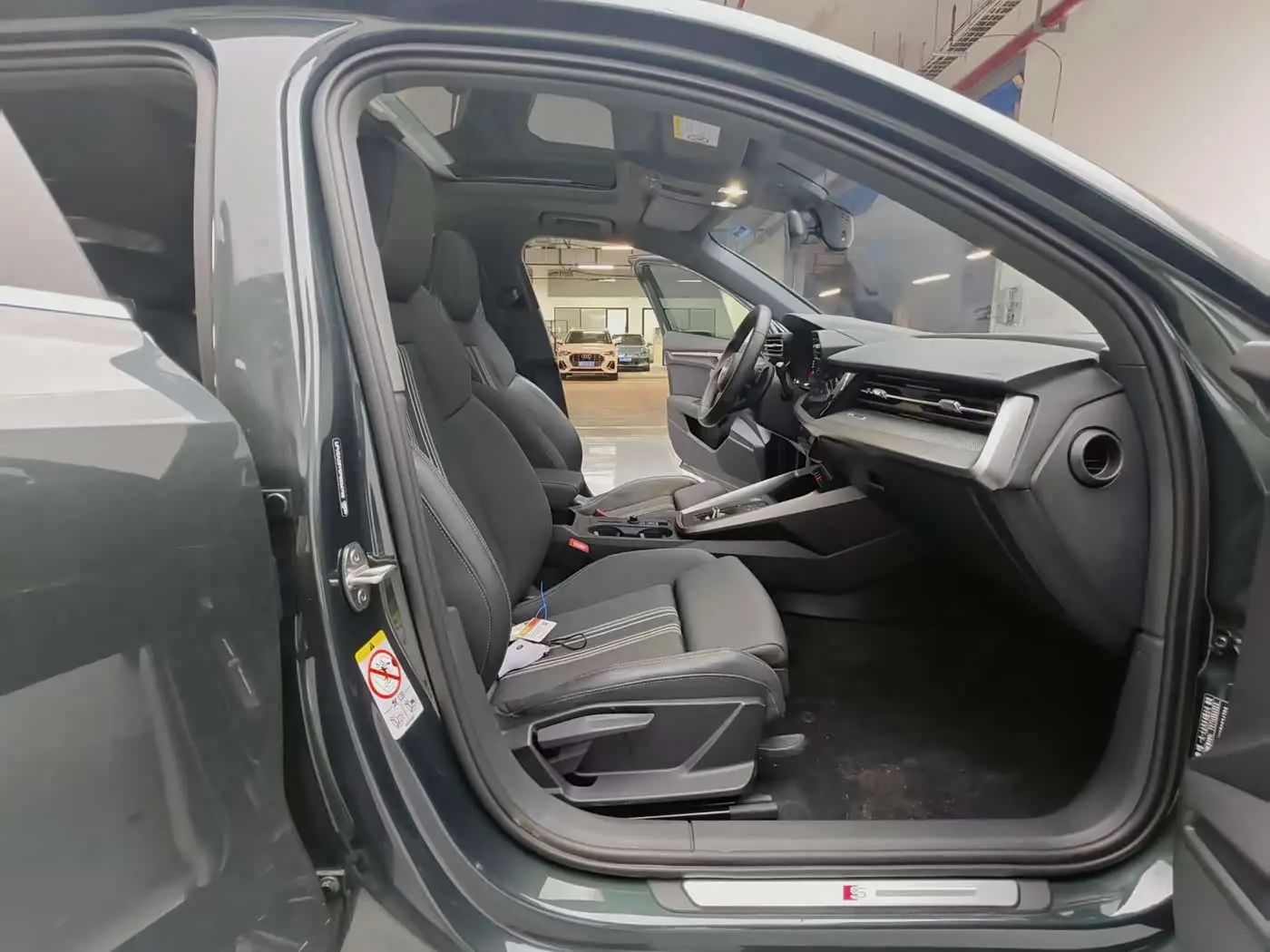 Audi A3 2023 — Photo 11/20