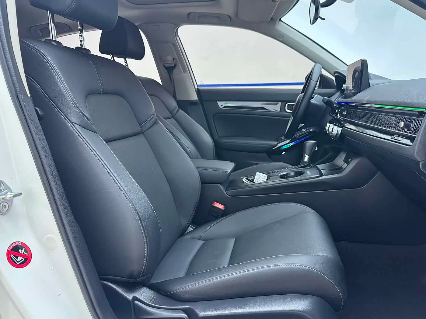 Honda Civic 2023 — Şəkil 8/20