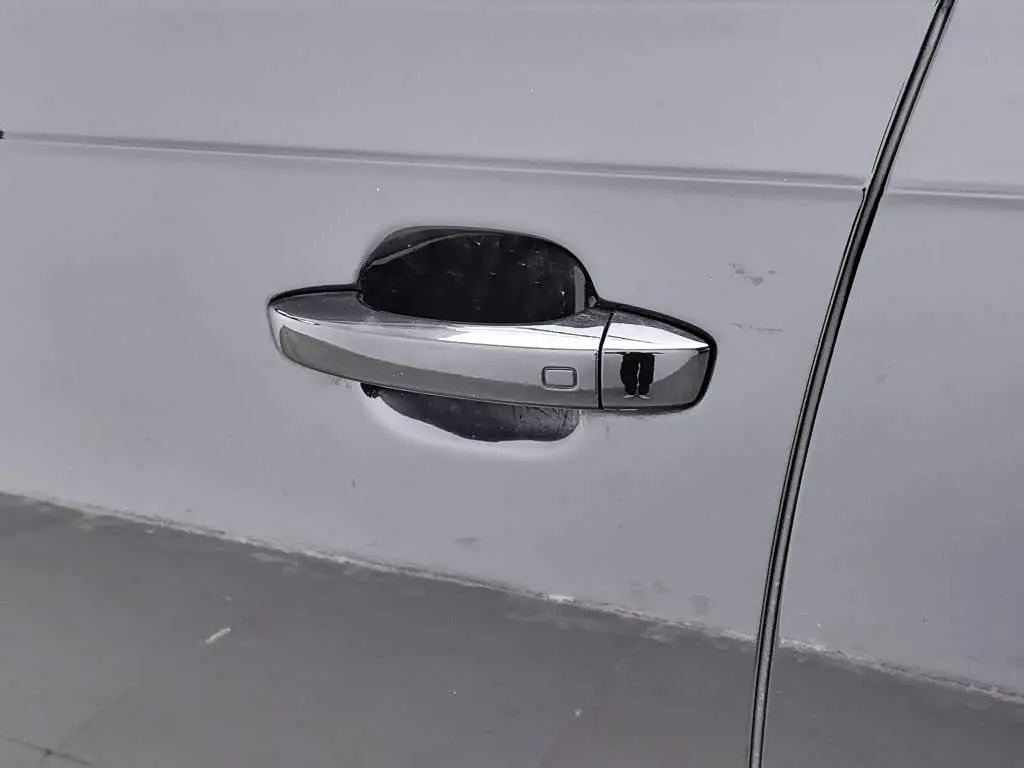 Audi Q7 2024 — Photo 18/20
