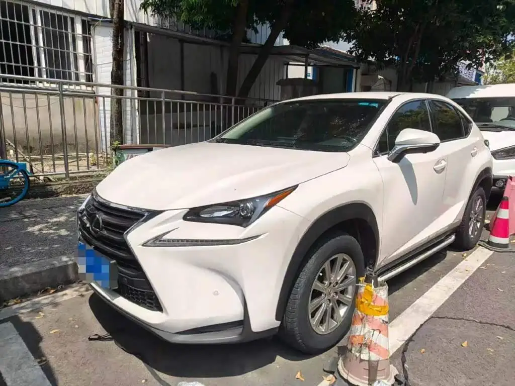 Lexus NX, 2015