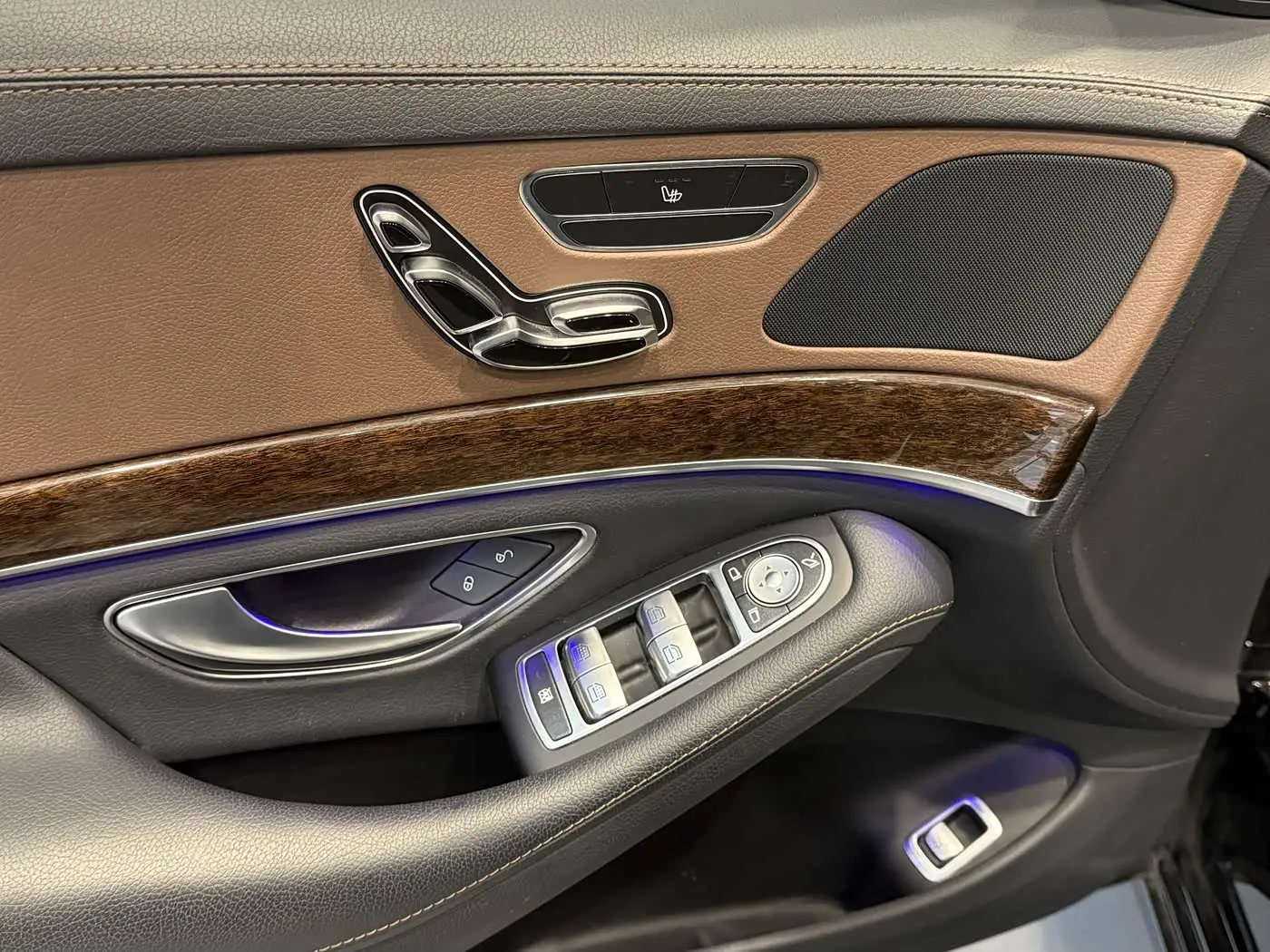 Mercedes-Benz S-Class 2015 — Photo 5/20