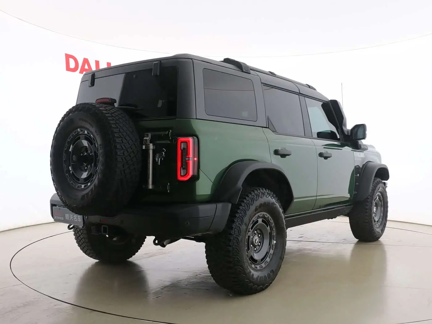 Ford Bronco 2024 — Photo 15/16