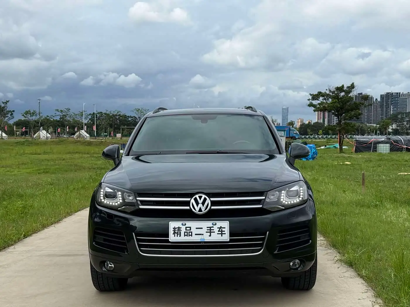Volkswagen Touareg 2012 — Photo 2/20
