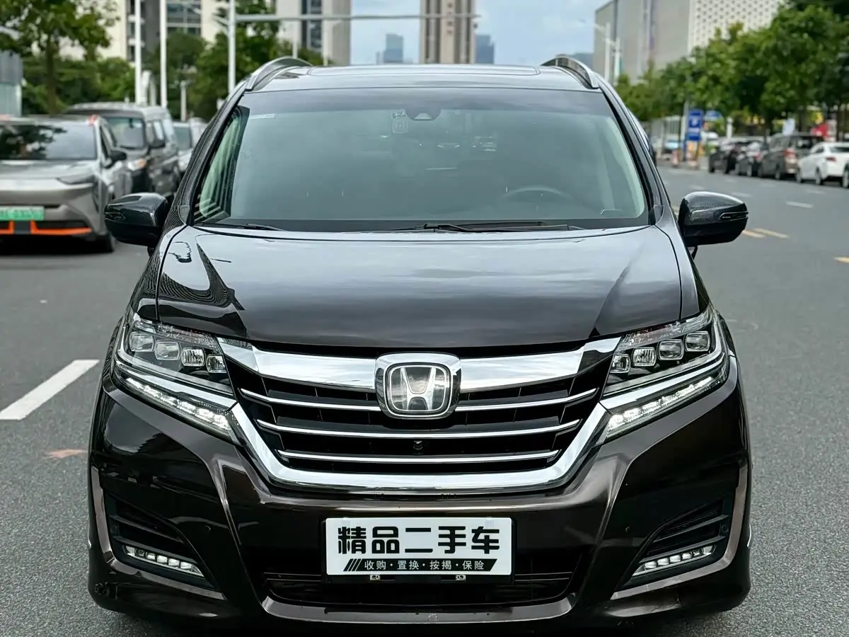 Honda Elysion 2017 — Photo 2/20