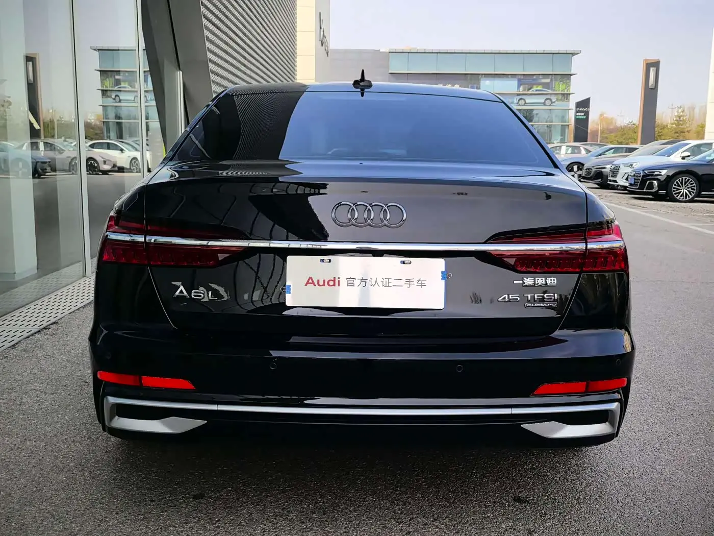 Audi A6L 2025 — Фото 6/16