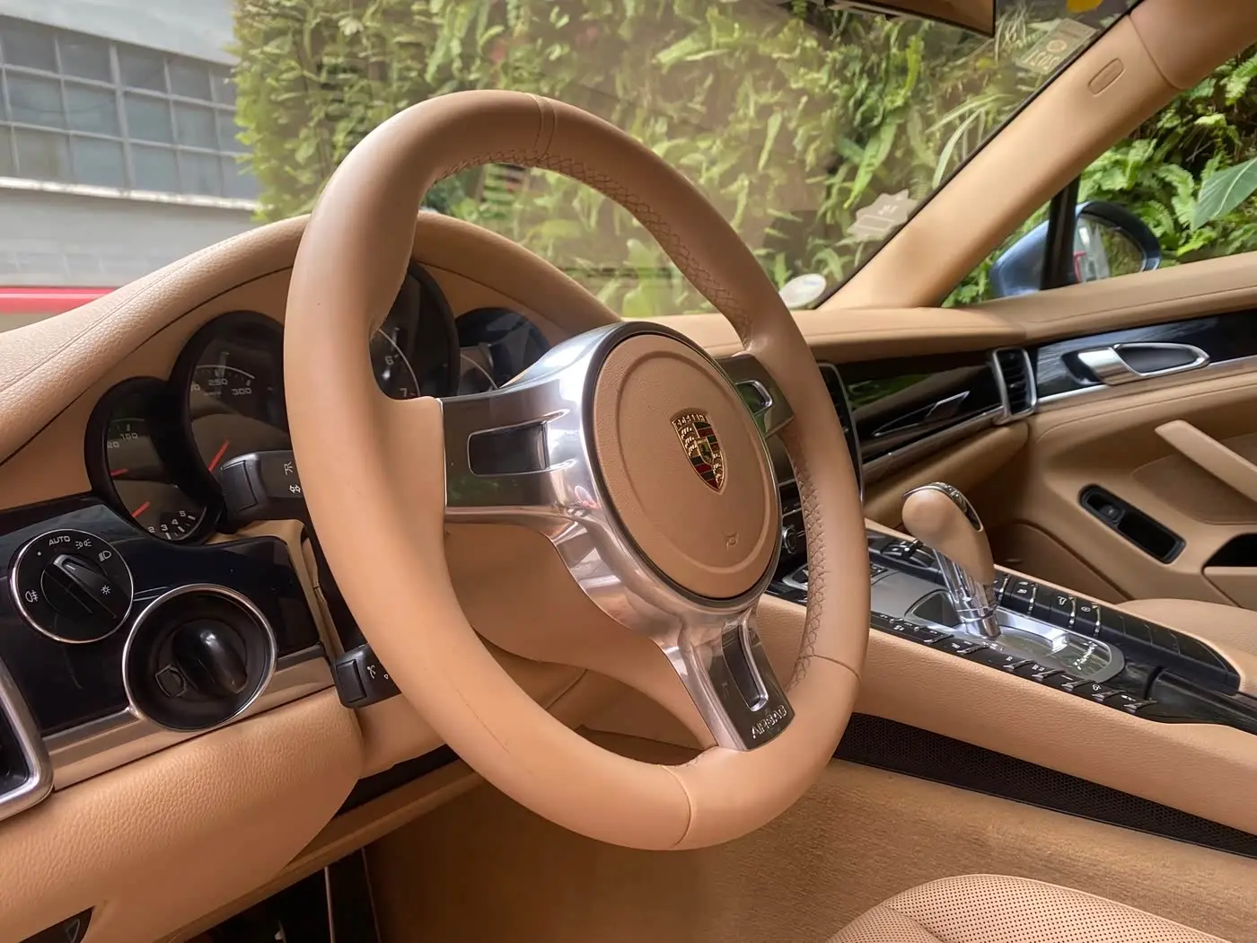 Porsche Panamera 2011 — Photo 7/20
