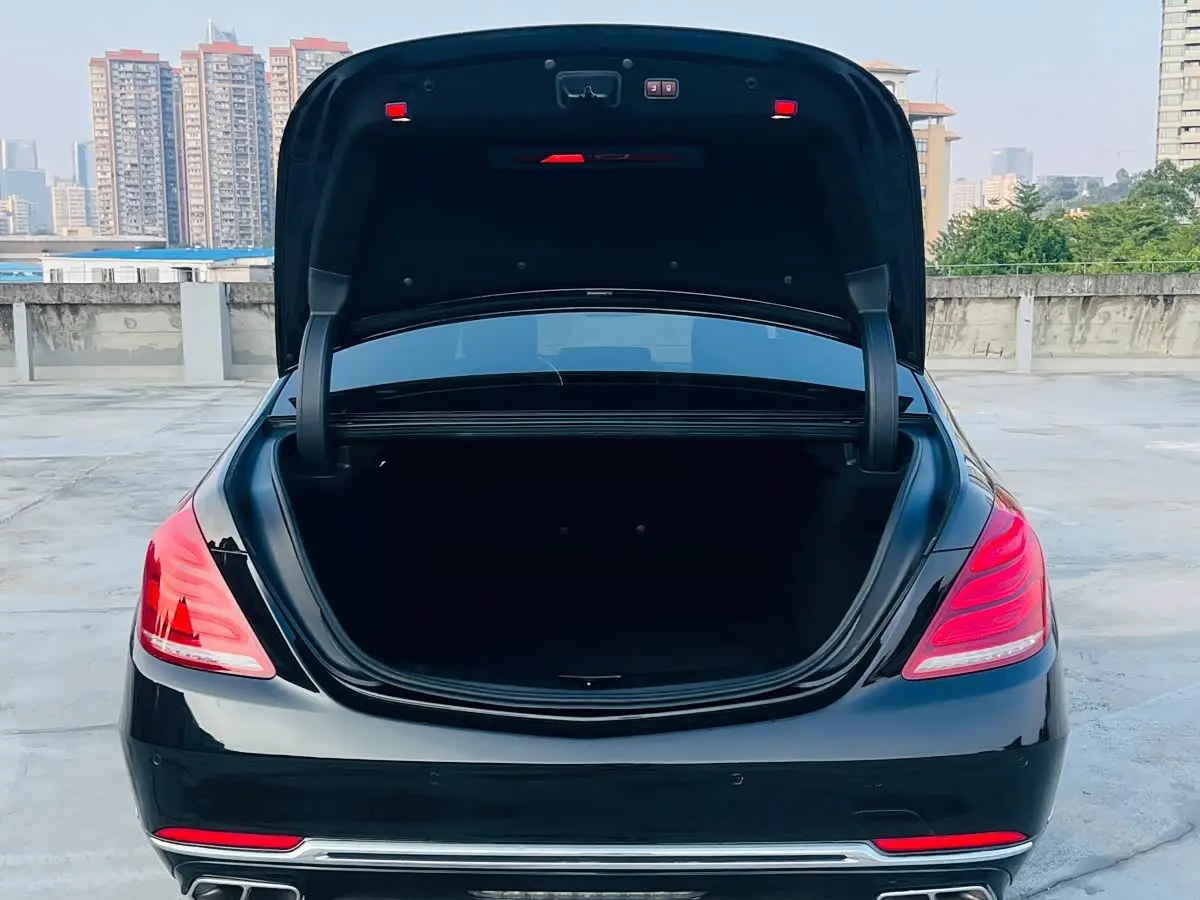 Mercedes-Benz Maybach S-Class 2017 — Фото 19/20