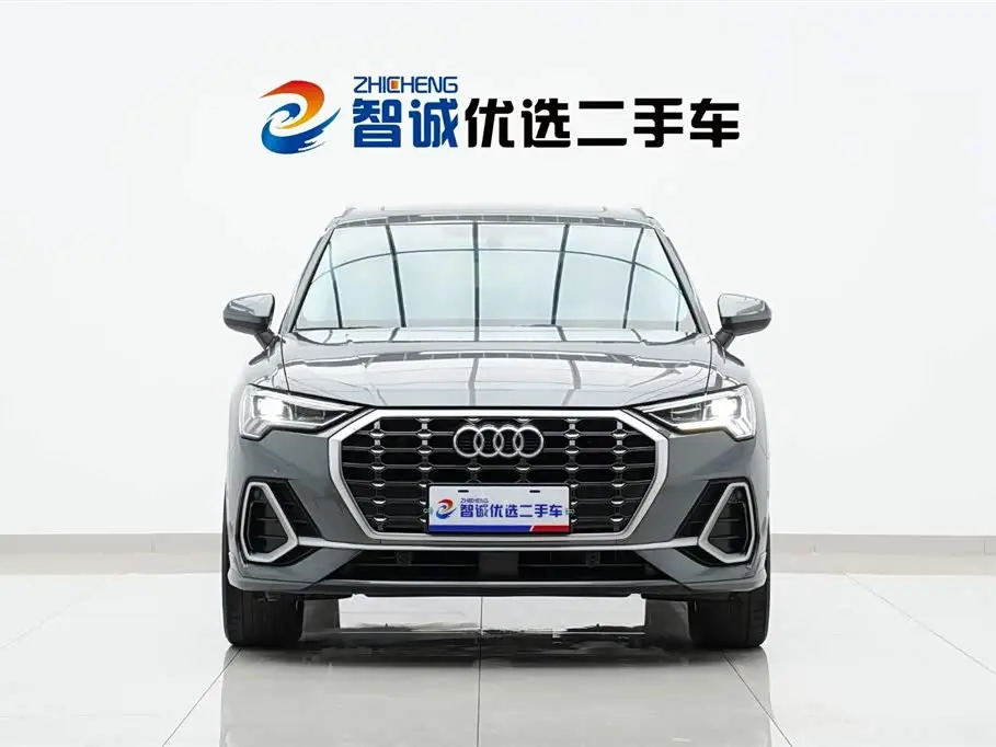 Audi Q3 2022 — Фото 2/20