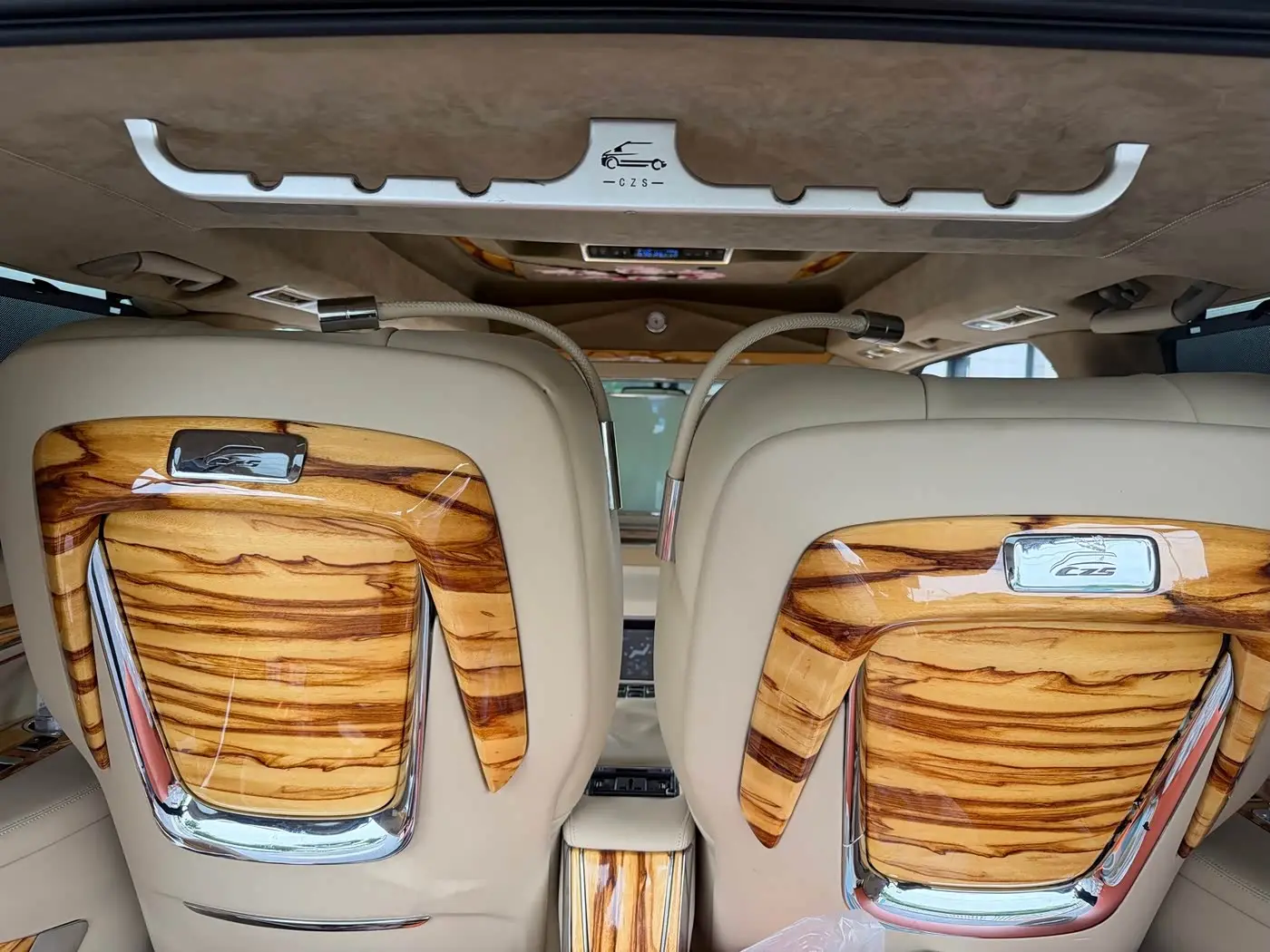 Toyota Alphard 2018 — Фото 12/14
