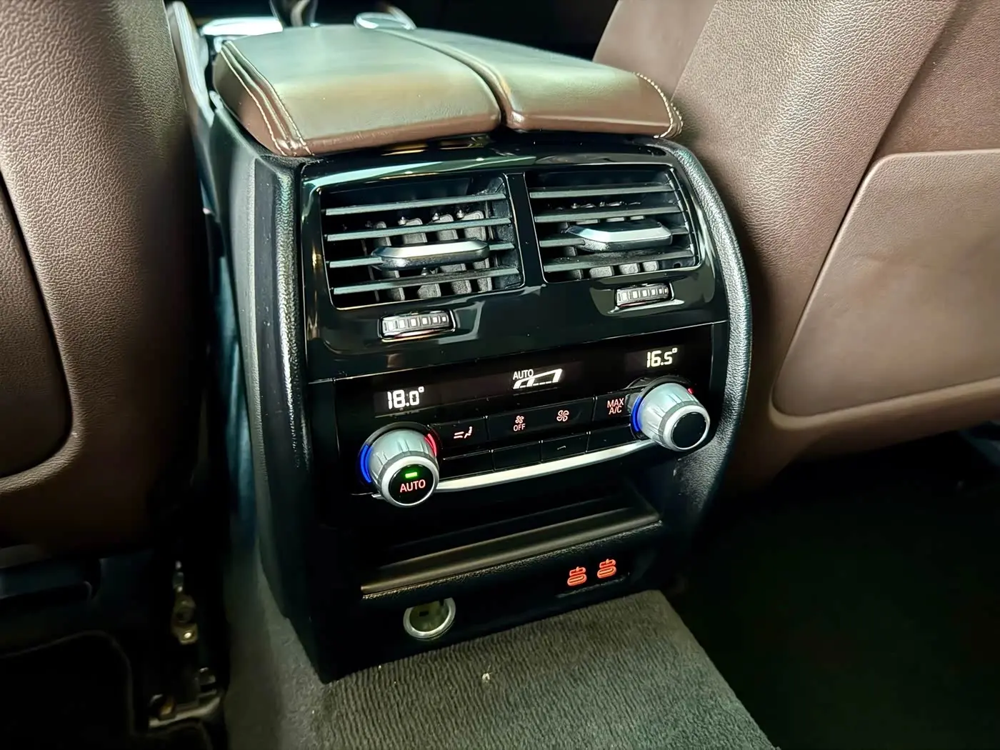 BMW 5 Series 2021 — Photo 14/17